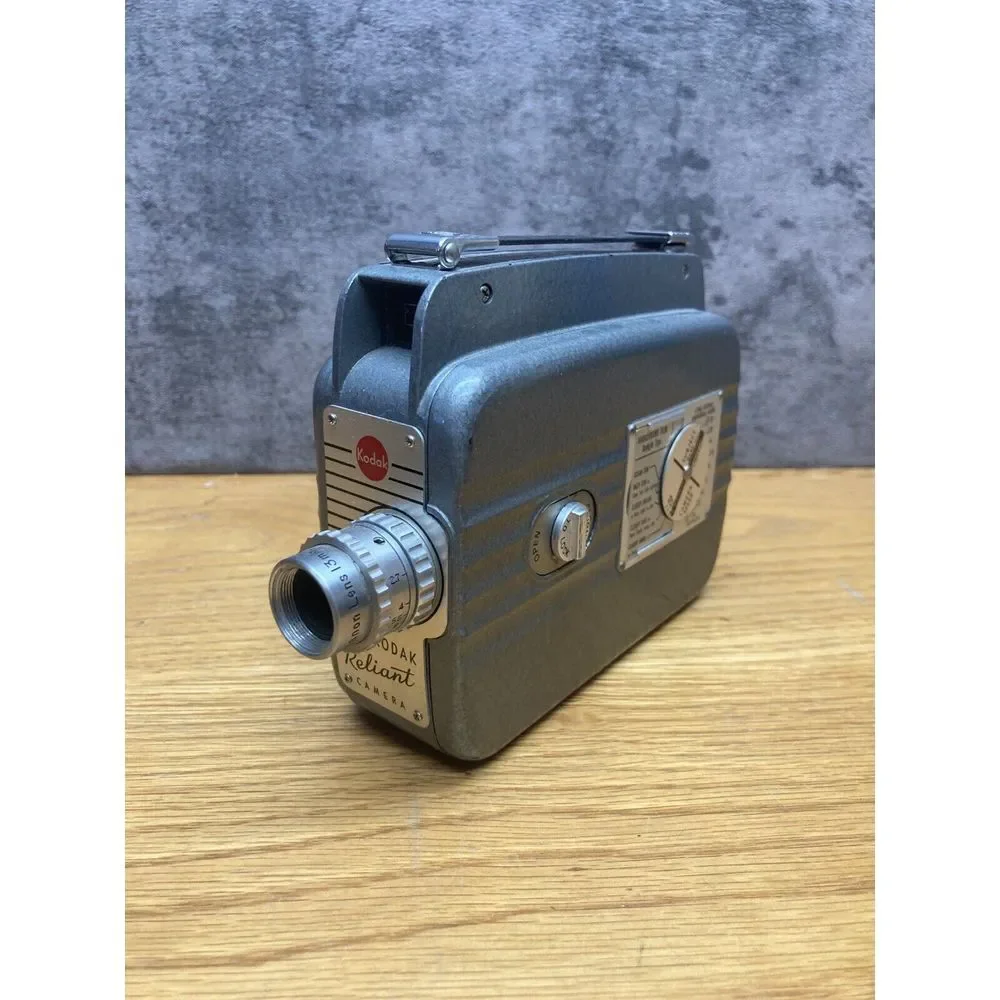 Cine‎ Kodak Reliant 8mm Movie Camera Ektanon Lens 13mm f:2.7 Vintage